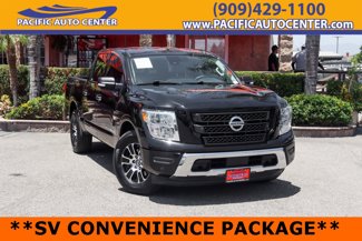 Used 2020 Nissan Titan SV image 1