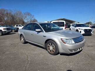 Used 2008 Ford Taurus SEL image 1
