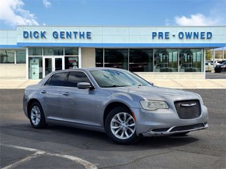 Used 2016 Chrysler 300 Limited image 1