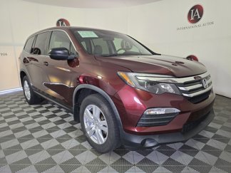 Used 2018 Honda Pilot LX image 1