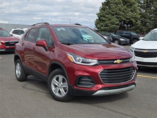 Certified 2022 Chevrolet Trax LT w/ LT Convenience Package image 1