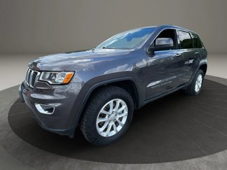 Used 2021 Jeep Grand Cherokee Laredo image 1