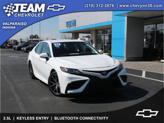 Used 2022 Toyota Camry SE image 1