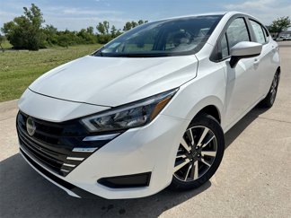 New 2025 Nissan Versa SV w/ Trunk Package image 1