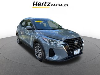 Used 2023 Nissan Kicks SV image 1