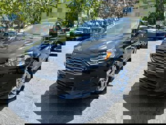 Used 2015 Ford Fusion SE image 1