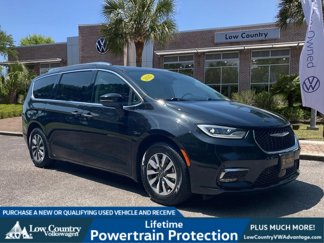 Used 2021 Chrysler Pacifica Touring-L image 1