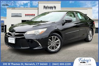 Used 2017 Toyota Camry SE image 1
