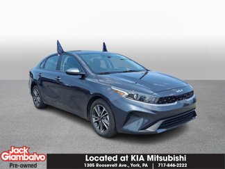 Used 2023 Kia Forte LXS image 1