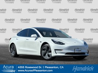 Used 2019 Tesla Model 3 Standard Range image 1