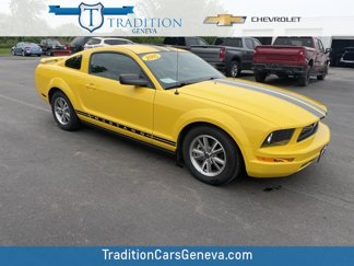 Used 2005 Ford Mustang Coupe image 1