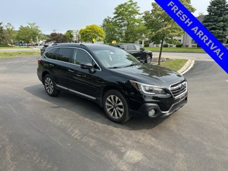 Used 2019 Subaru Outback 3.6R Touring image 1
