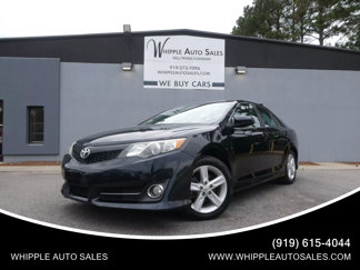 Used 2012 Toyota Camry SE image 1