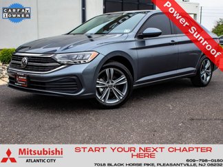 Used 2024 Volkswagen Jetta SE w/ Panoramic Sunroof Package image 1