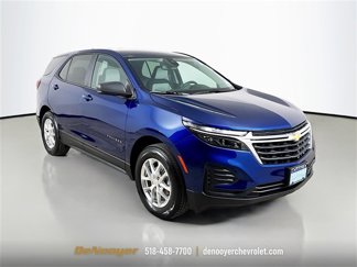 Used 2022 Chevrolet Equinox LS w/ LS Convenience Package image 1