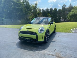 Used 2022 MINI Cooper S image 1