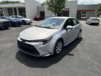 Certified 2022 Toyota Corolla LE image 1