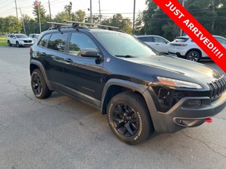 Used 2016 Jeep Cherokee Trailhawk image 1