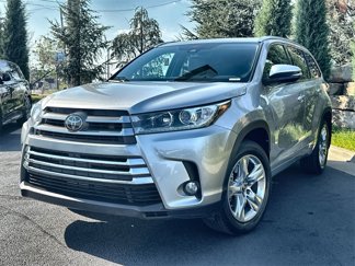 Used 2017 Toyota Highlander Limited image 1