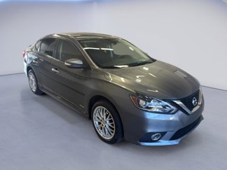 Used 2019 Nissan Sentra SR image 1