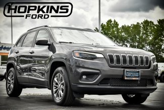 Used 2019 Jeep Cherokee Latitude Plus w/ Cold Weather Group image 1