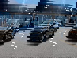 New 2025 Hyundai Elantra SE image 1