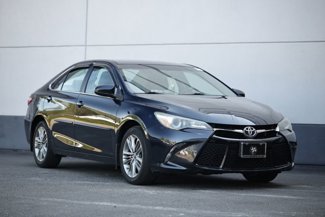 Used 2016 Toyota Camry SE image 1