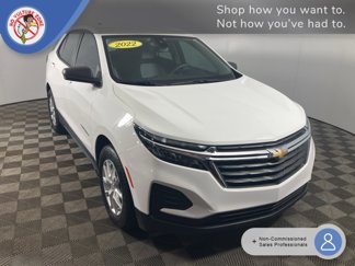 Used 2022 Chevrolet Equinox LS w/ LS Convenience Package image 1
