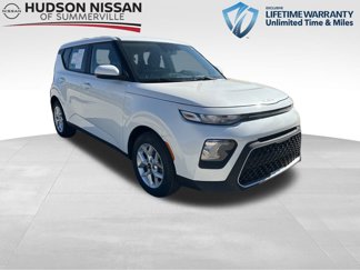 Used 2022 Kia Soul LX w/ Technology Package image 1