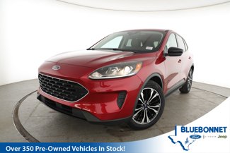 Used 2021 Ford Escape SE w/ SE Sport Appearance Package image 1