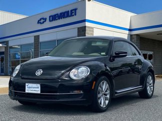 Used 2014 Volkswagen Beetle TDI image 1