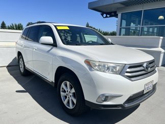 Used 2013 Toyota Highlander Plus image 1