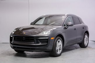 Used 2024 Porsche Macan image 1
