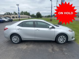 Used 2018 Toyota Corolla LE image 1