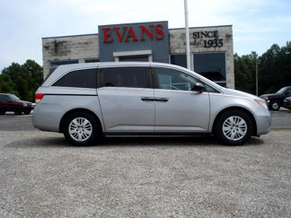 Used 2016 Honda Odyssey LX image 1
