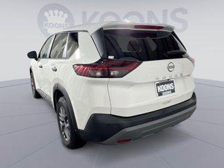 Used 2023 Nissan Rogue S image 1