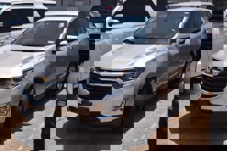 Used 2019 Chevrolet Equinox LT image 1