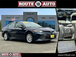 Used 2019 Toyota Camry LE image 1