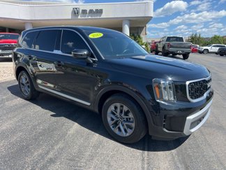 Used 2023 Kia Telluride LX image 1