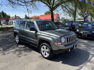 Used 2014 Jeep Patriot Latitude image 1