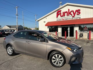Used 2015 Toyota Corolla LE image 1