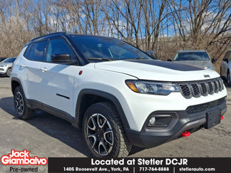 Used 2024 Jeep Compass Trailhawk image 1