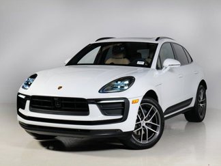 Used 2025 Porsche Macan image 1
