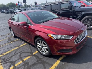 Used 2015 Ford Fusion SE image 1