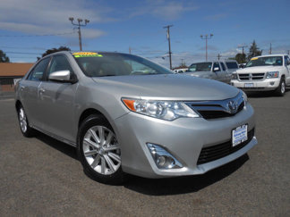 Used 2013 Toyota Camry XLE w/ Leather Pkg image 1