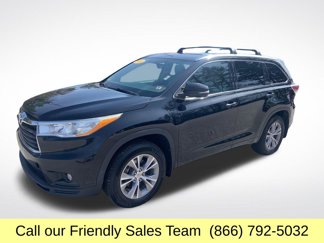 Used 2014 Toyota Highlander XLE image 1