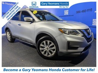 Used 2017 Nissan Rogue S w/ S Appearance Package image 1