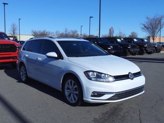 Used 2018 Volkswagen Golf SEL image 1