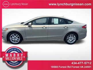 Used 2015 Ford Fusion SE image 1