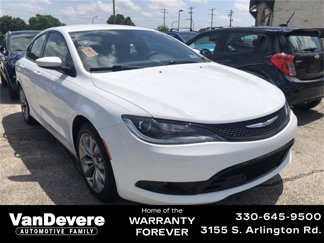 Used 2016 Chrysler 200 S w/ Comfort Group image 1